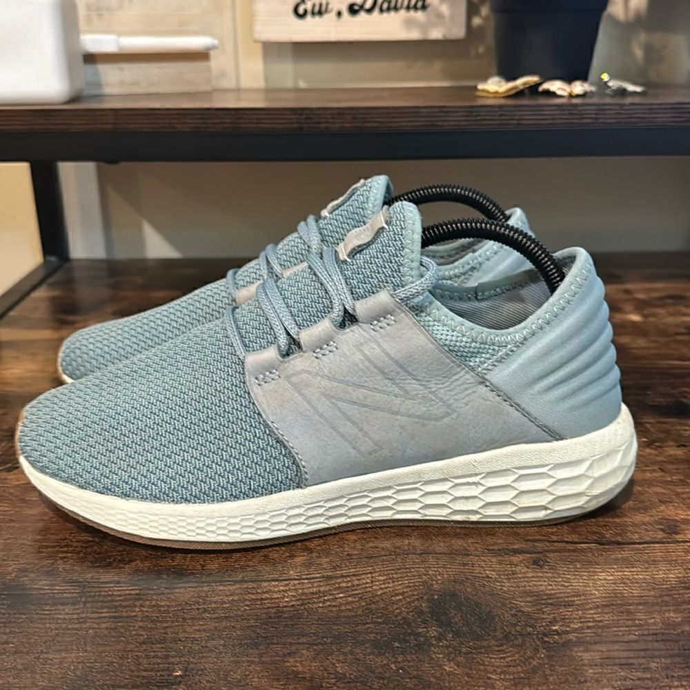 New Balance FF Cruz V2 WCRUZNS2 blue Running Shoes Sneakers Size 9.5 - Picture 2 of 11